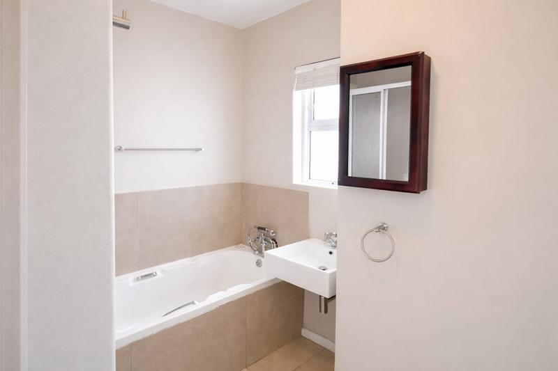 2 Bedroom Property for Sale in Green Point Western Cape